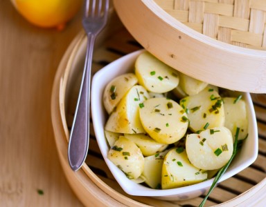 Aurutatud kartulid sidruniõliga